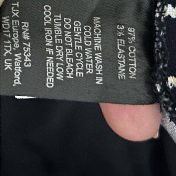 Cynthia Rowley Navy White Sailor Shorts Gold Buttons Size 2 - Picture 4 of 6